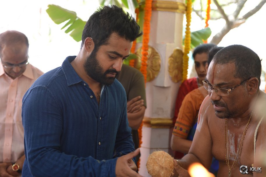 Kalyan-Ram-and-Puri-Jagannadh-Movie-Opening